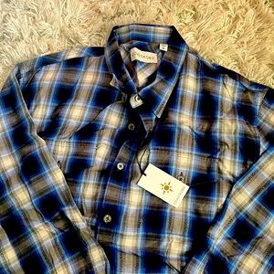 Men’s long sleeved button down shirt